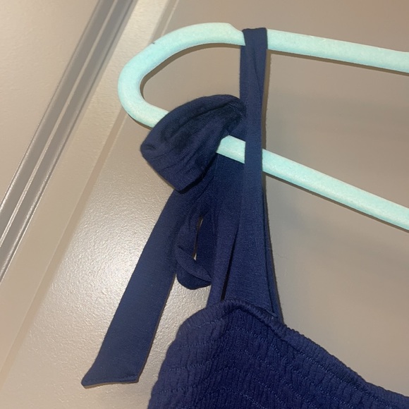 Navy tank top with tie strap - Picture 8 of 10